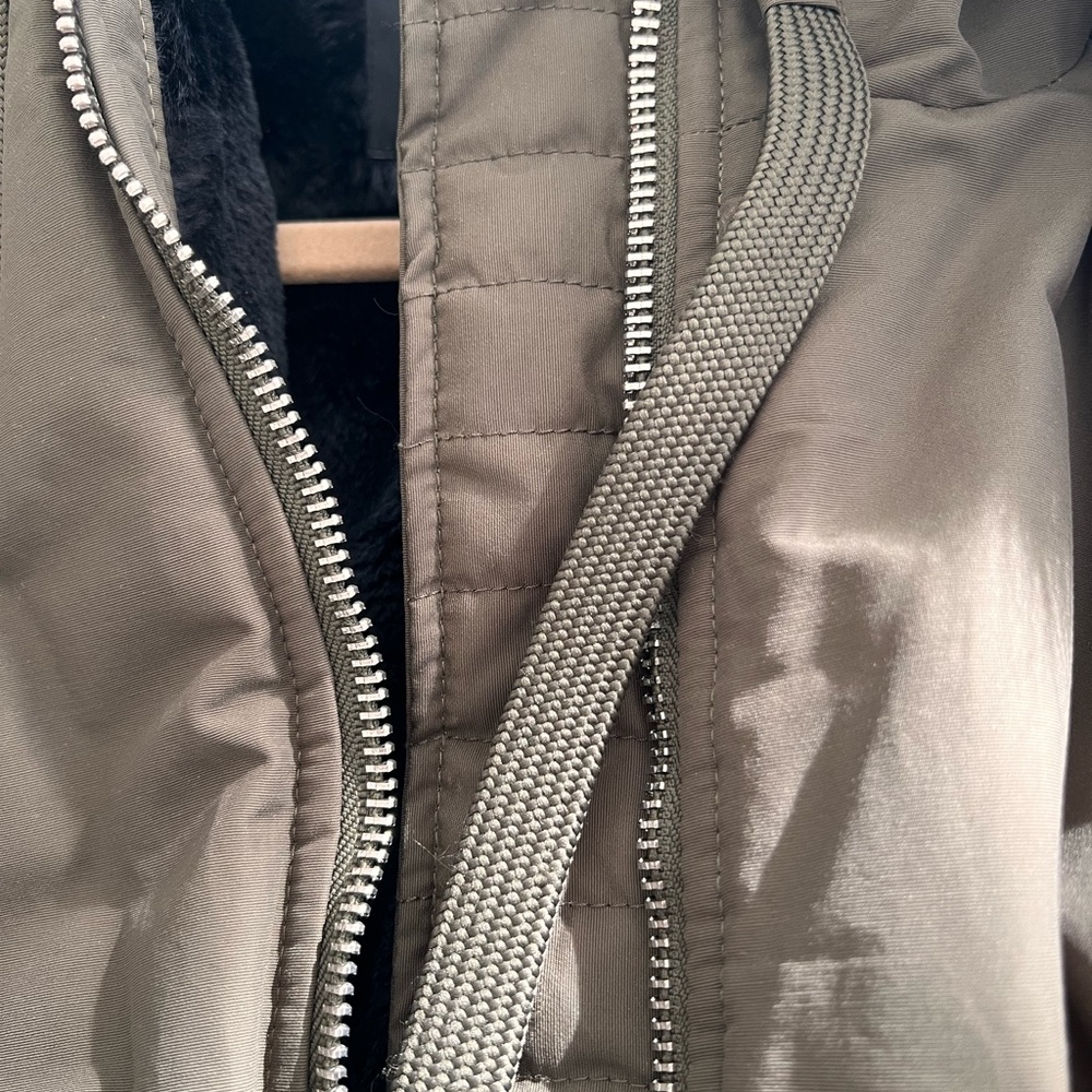 Zara Basic Olive Parka with Black Faux Fur Hood. Size S - Picture 6 of 12